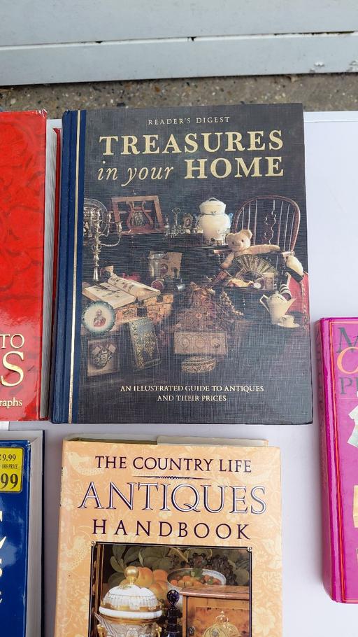 Buy & Sell South East London Shirley - South East London - Photos for ANTIQUE COLLECTORS BOOKS. GREAT SELECTION