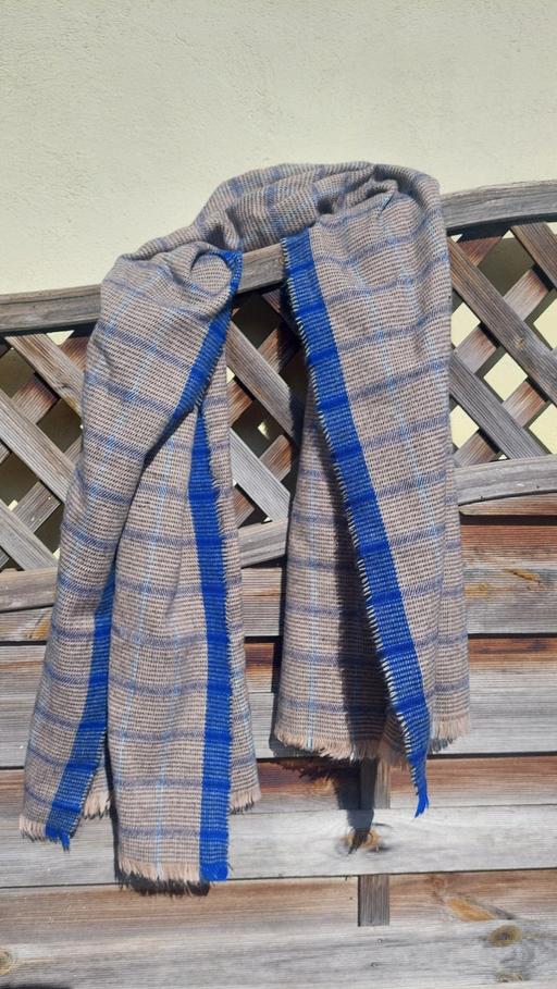 Buy & Sell South East London Elmers End - South East London - Photos for Wide Scarf Grey & Blue