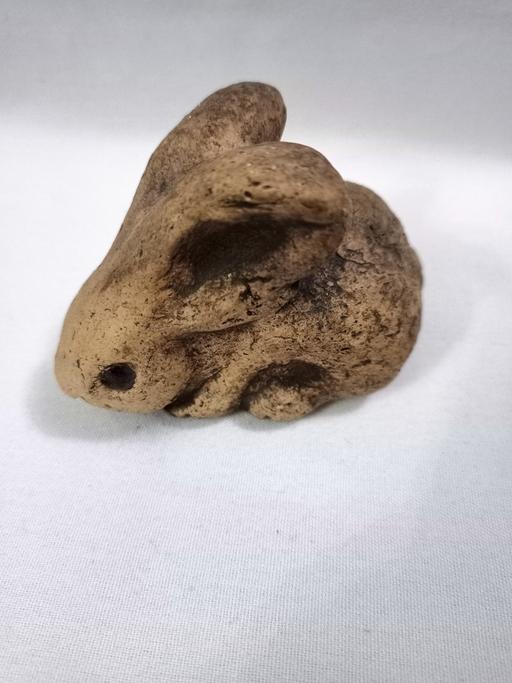 Buy & Sell West Midlands Birmingham - Photos for VINTAGE CLAY, RUSTIC RABBIT FIGURE.