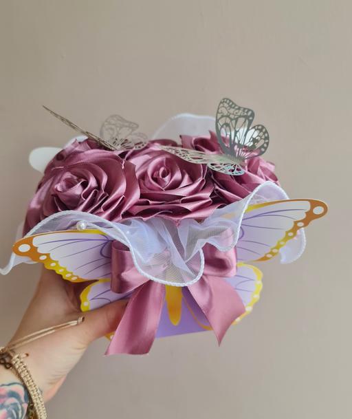 Classes West Midlands Sandwell - Photos for butterfly eternal roses gift box decoration