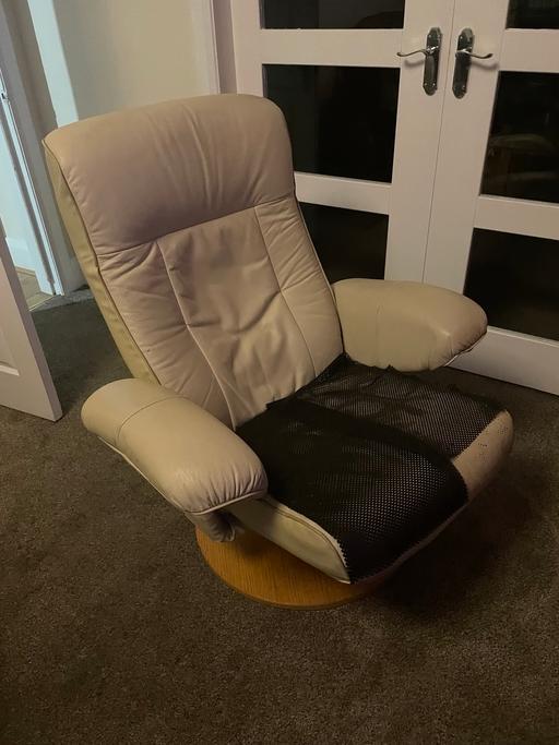 Buy & Sell West Midlands Wolverhampton - Photos for Cream sofa and recliner