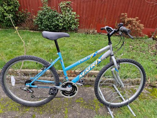 Buy & Sell West London Hillingdon - Photos for LADIES MATRIX BIKE BICYCLE