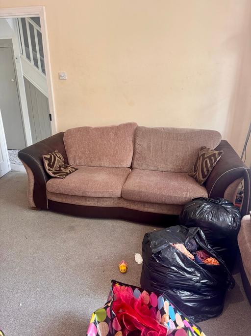 Buy & Sell South West London Merton - Photos for 3 seater sofa