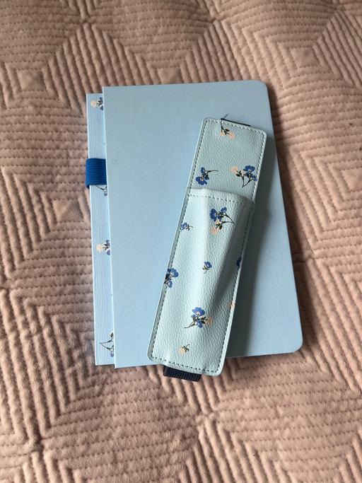 Buy & Sell South Yorkshire Rotherham - Photos for New not book and glasses/page pen holder