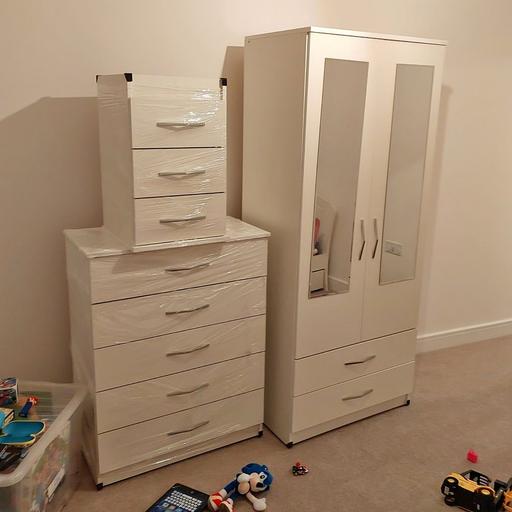 Buy & Sell Central London - Photos for Storage