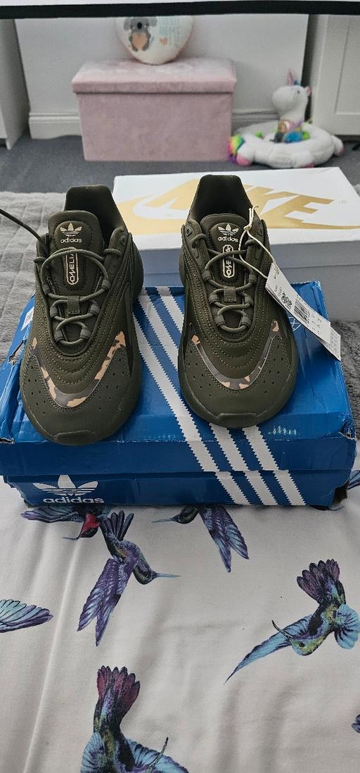Buy & Sell Kent Folkestone and Hythe - Photos for Adidas ozelia uk size 6