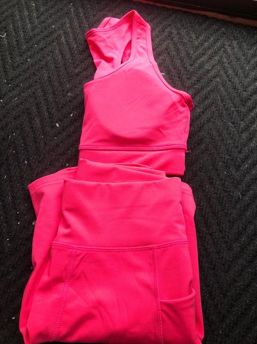 Buy & Sell West Midlands Sandwell - Photos for Shorts and sports bra set