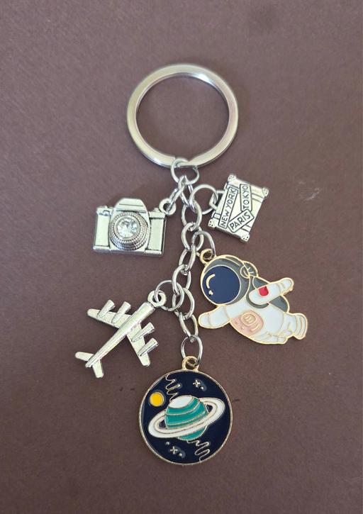 Buy & Sell Kent Thanet - Photos for SPACE THEME KEYRING