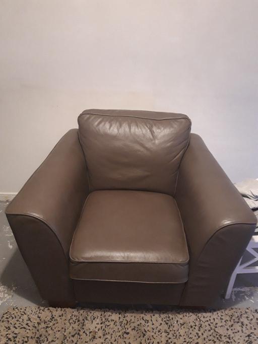 Buy & Sell South East London Sydenham Hill - SE26 - Photos for brown laux armchair