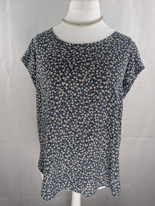 Buy & Sell West Midlands Wolverhampton - Photos for Floral top
