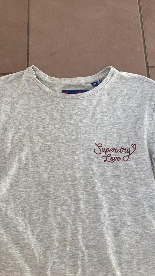 Buy & Sell Oldbury Sandwell - Photos for Superdry top