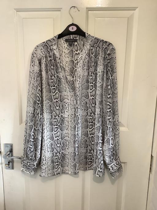 Buy & Sell West Midlands Dudley - Photos for Blouse 16