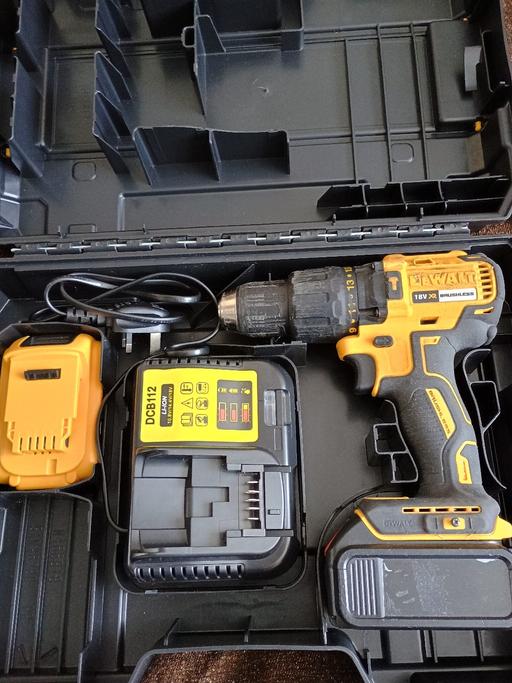 Buy & Sell West Midlands Wolverhampton - Photos for DeWalt Drill 2 Batteries Charger boxed