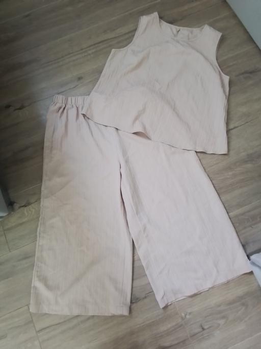 Buy & Sell West Midlands Dudley - Photos for size 16/18 beige suit