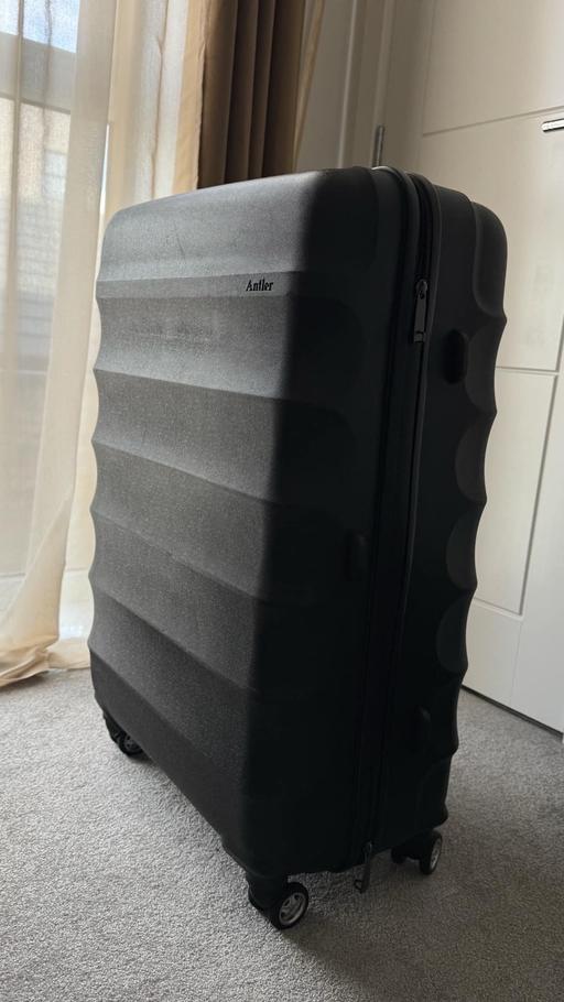 Buy & Sell Greater Manchester Trafford - Photos for Large Cabin Suitcase