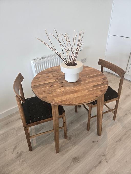 Buy & Sell East London Plaistow - East London - Photos for Kitchen Table with Two Chairs – Great Conditi