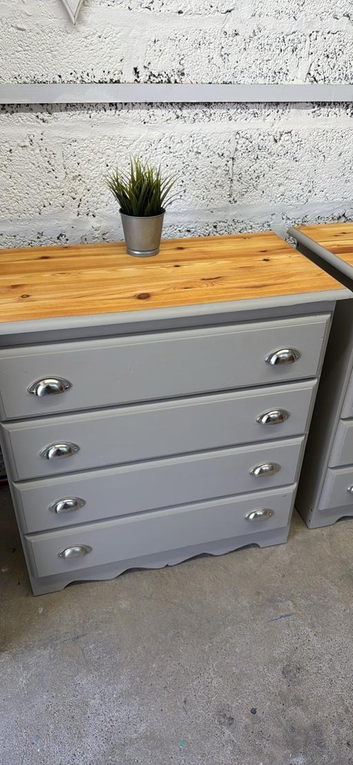 Buy & Sell Worcestershire Wyre Forest - Photos for Pine chest of drawers