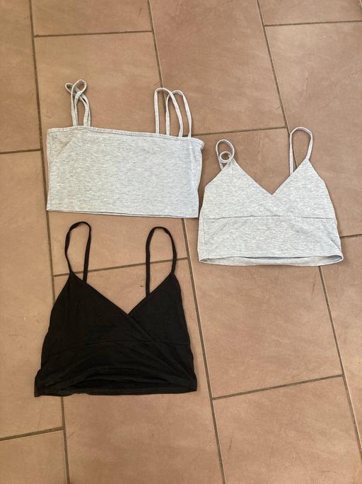 Buy & Sell West Midlands Sandwell - Photos for Strappy crop tops x 3