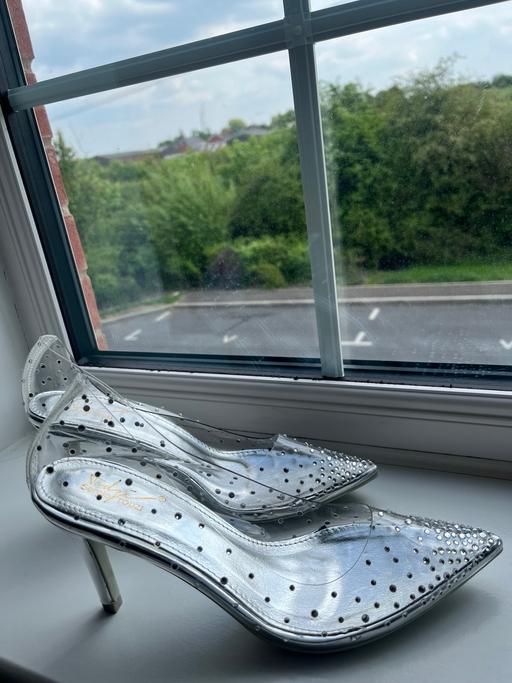 Buy & Sell West Berkshire Burghfield Common - West Berkshire - Photos for Silver Party Heels - Size 5/38
