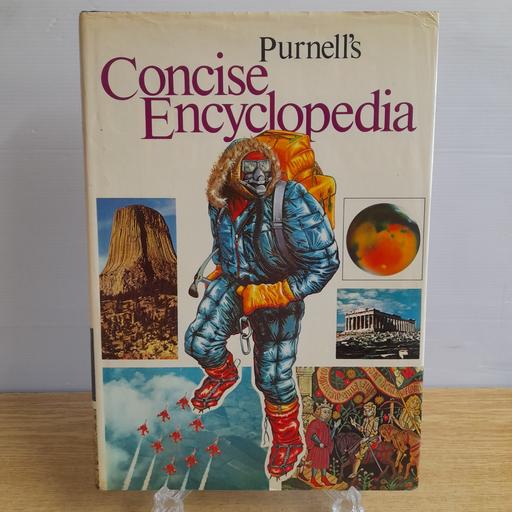 Buy & Sell Lancashire South Ribble - Photos for VINTAGE 1970’s ENCYCLOPEDIA