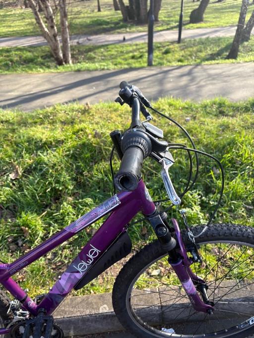 Buy & Sell South East London Woolwich - South East London - Photos for Ladies/teenager bicycle