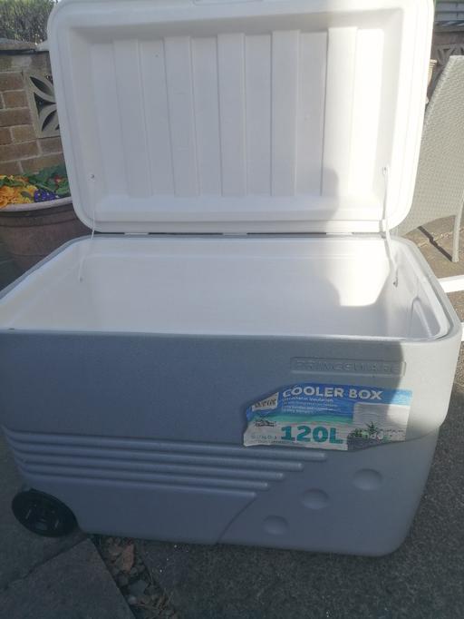 Buy & Sell West Midlands Wolverhampton - Photos for as New 120L cool box