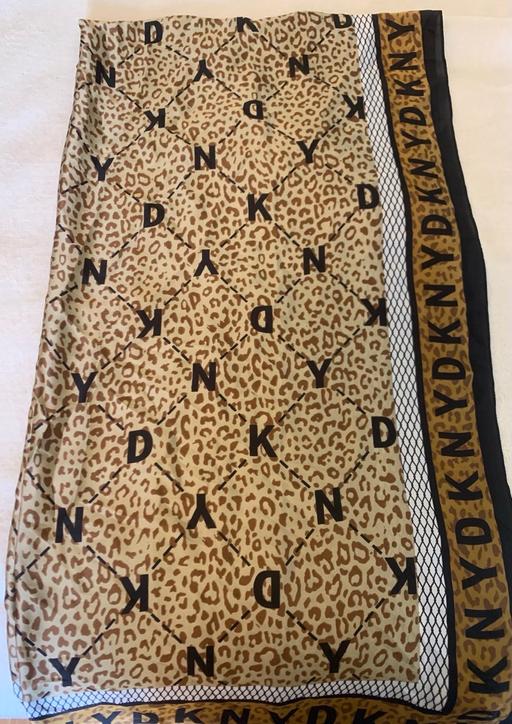 Buy & Sell Peterborough Westwood - Peterborough - Photos for DKNY scarf