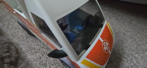 Buy & Sell Wiltshire Wincombe Park - Wiltshire - Photos for playmobil Ambulance set