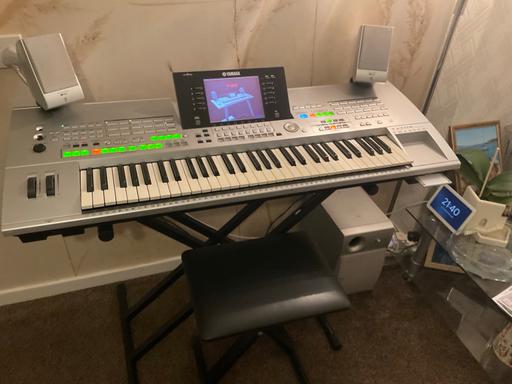 Buy & Sell Derbyshire Bolsover - Photos for Yamaha Tyros 1 keyboard