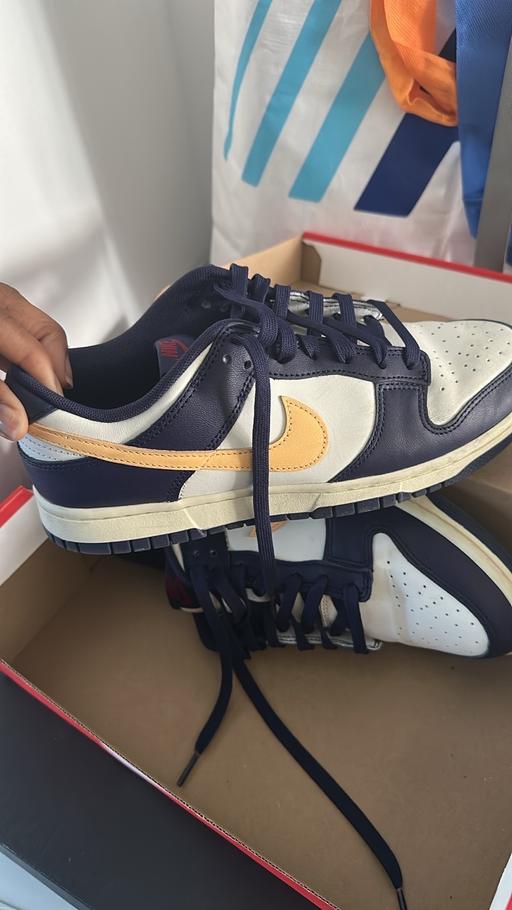 Buy & Sell North London Enfield - Photos for Trainers