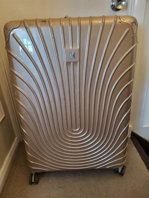 Buy & Sell North London Freezywater - Enfield - Photos for it large suitcase extendable