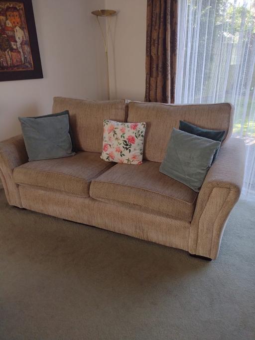 Buy & Sell Essex Colchester - Photos for Sofa Suite