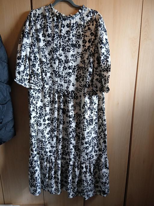 Buy & Sell North Ayrshire Kilbirnie - North Ayrshire - Photos for New SIMPLY BE Dress. size 22.