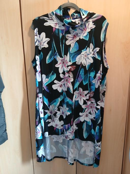 Buy & Sell North Ayrshire Glengarnock - North Ayrshire - Photos for Beautiful Joanna Hope Floral top/blouse.