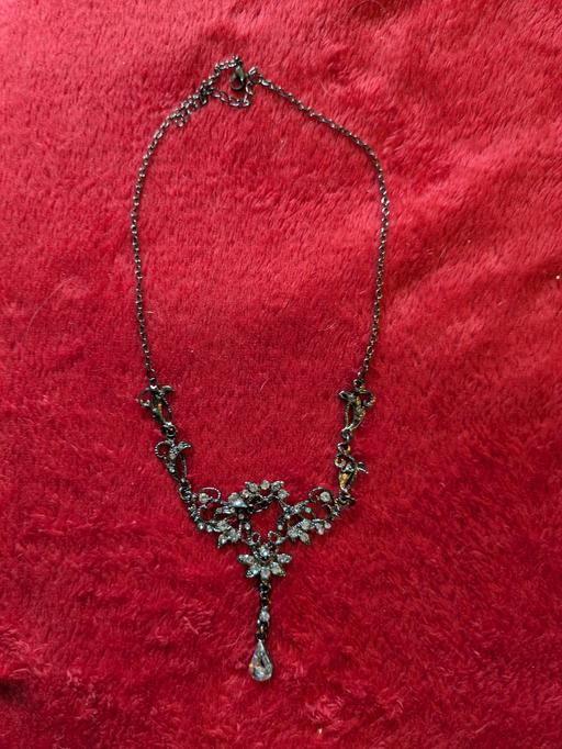 Buy & Sell Shropshire Telford and Wrekin - Photos for NEW CHANDELIER STYLE NECKLACE