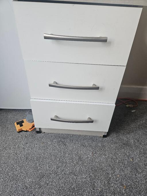 Buy & Sell North West London Hendon - North West London - Photos for 2 bed side table drawer