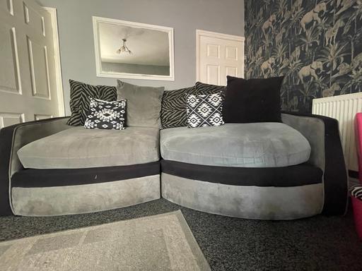 Buy & Sell West Midlands Sandwell - Photos for Matching Sofa and Armchair