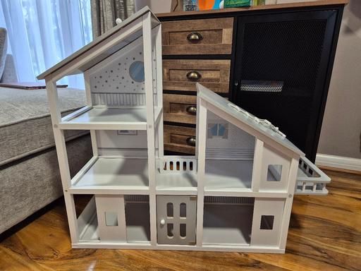 Buy & Sell Warwickshire North Warwickshire - Photos for Wooden Dolls House, Furniture & Figures