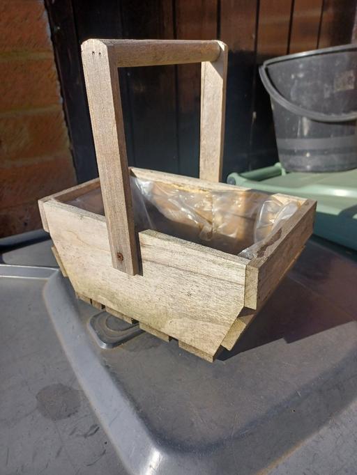 Buy & Sell Derbyshire North East Derbyshire - Photos for wooden basket planter