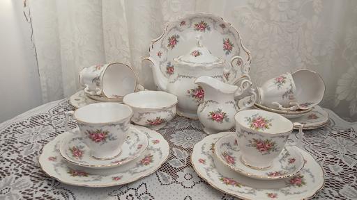 Buy & Sell West Midlands Wolverhampton - Photos for Royal Albert Complete TEA SET