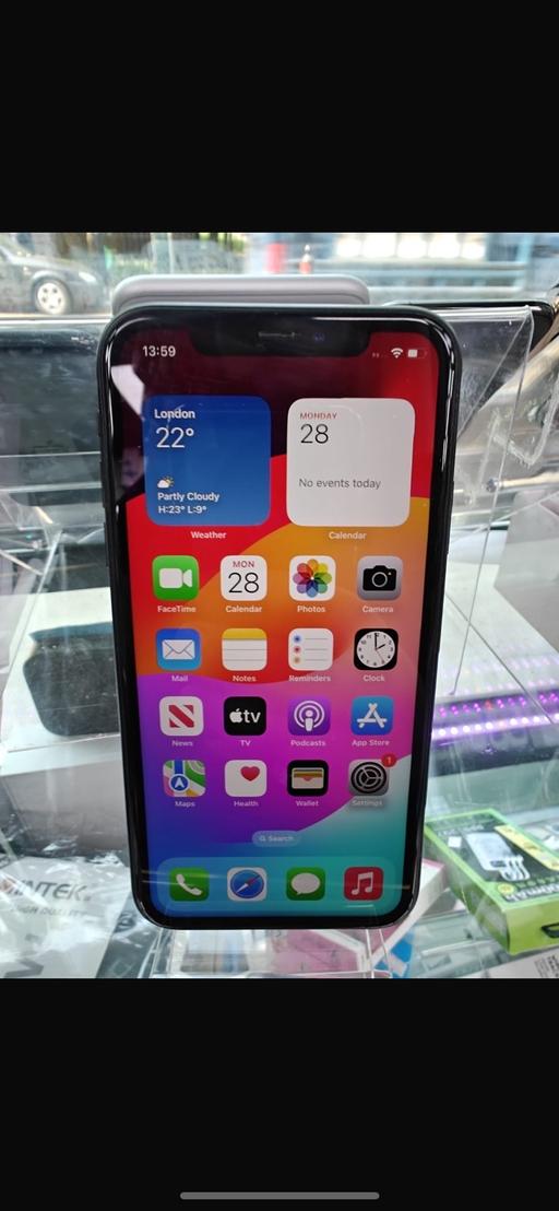 Buy & Sell West London Hounslow - Photos for Iphone XR black unlocked