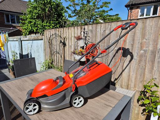 Buy & Sell Cheshire West and Chester Winsford - Cheshire West and Chester - Photos for Flymo lawnmower