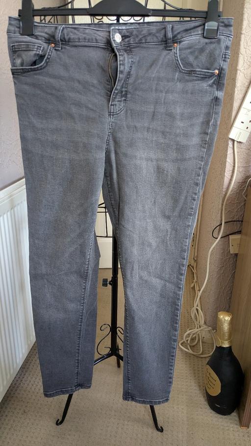 Buy & Sell West Midlands Sandwell - Photos for jeans 18