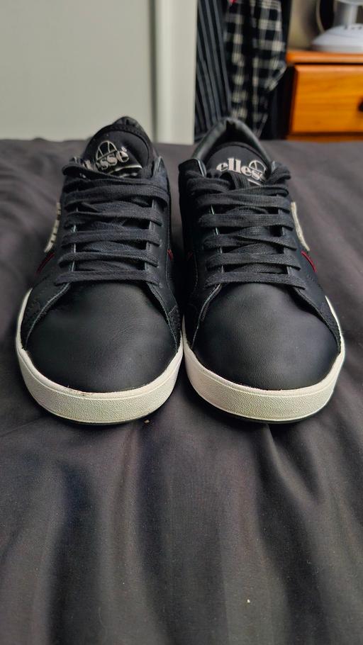 Buy & Sell Kent Canterbury - Photos for ELLESSE TRAINERS SIZE 8