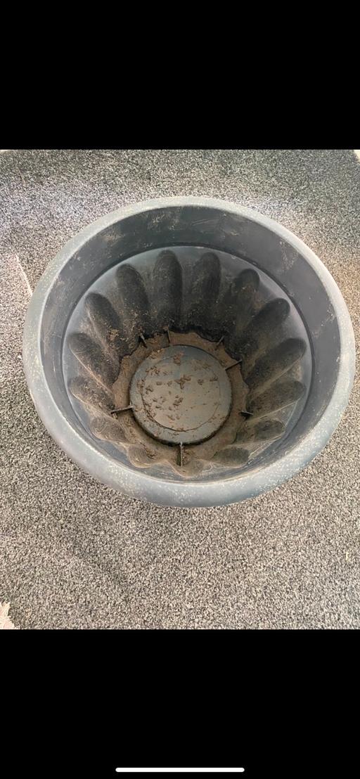 Buy & Sell County Durham Trimdon - County Durham - Photos for 40cm round plastic planter slate x21