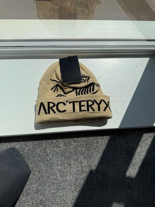 Buy & Sell Kent Tunbridge Wells - Photos for Arcteryx Beanie hat