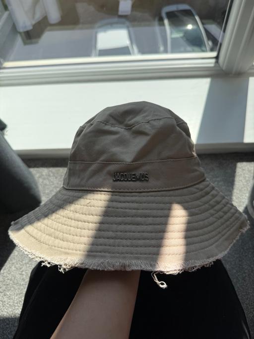 Buy & Sell Kent Tunbridge Wells - Photos for Beige Bucket Hat