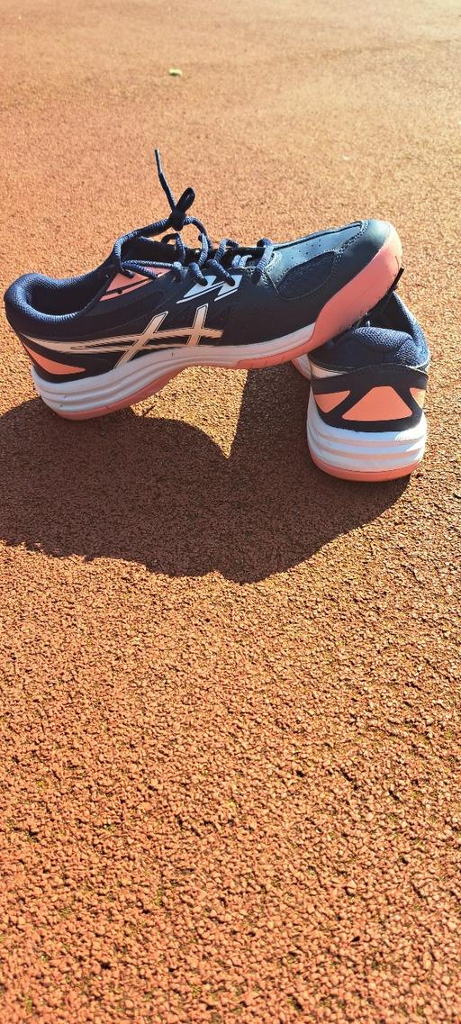 Buy & Sell East London Manor Park - East London - Photos for Asics trainers