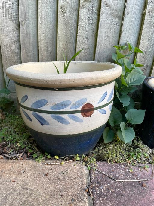Buy & Sell South East London Elmers End - South East London - Photos for Decorated blue planter