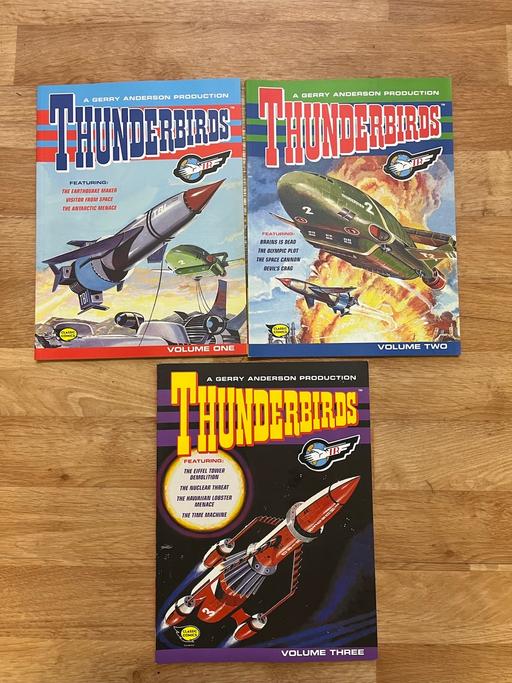 Buy & Sell West Midlands Wolverhampton - Photos for THINDERBIRDS COMIC BOOKS